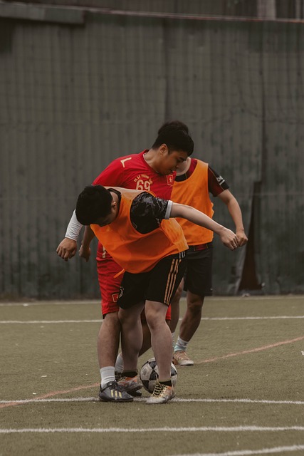 以明显优势